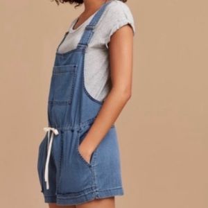 Aritzia Wilfred Free Beatriz Chambray Jean Shorts Overall Romper Size XS